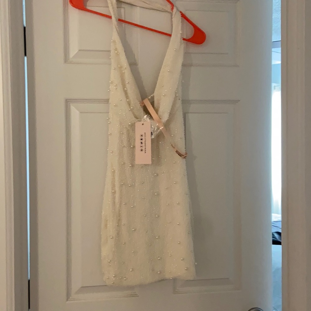 Never worn! In great shape & tags still on